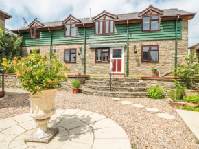 The Courtyard, Kington